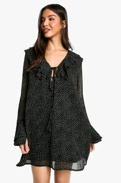 Robe courte à volants et imprimé pois
