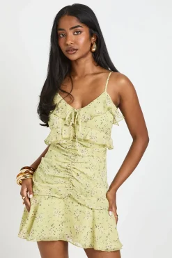 boohoo Robe Courte À Volants Et Motif Floral<Femme Toutes Les Robes|Robes