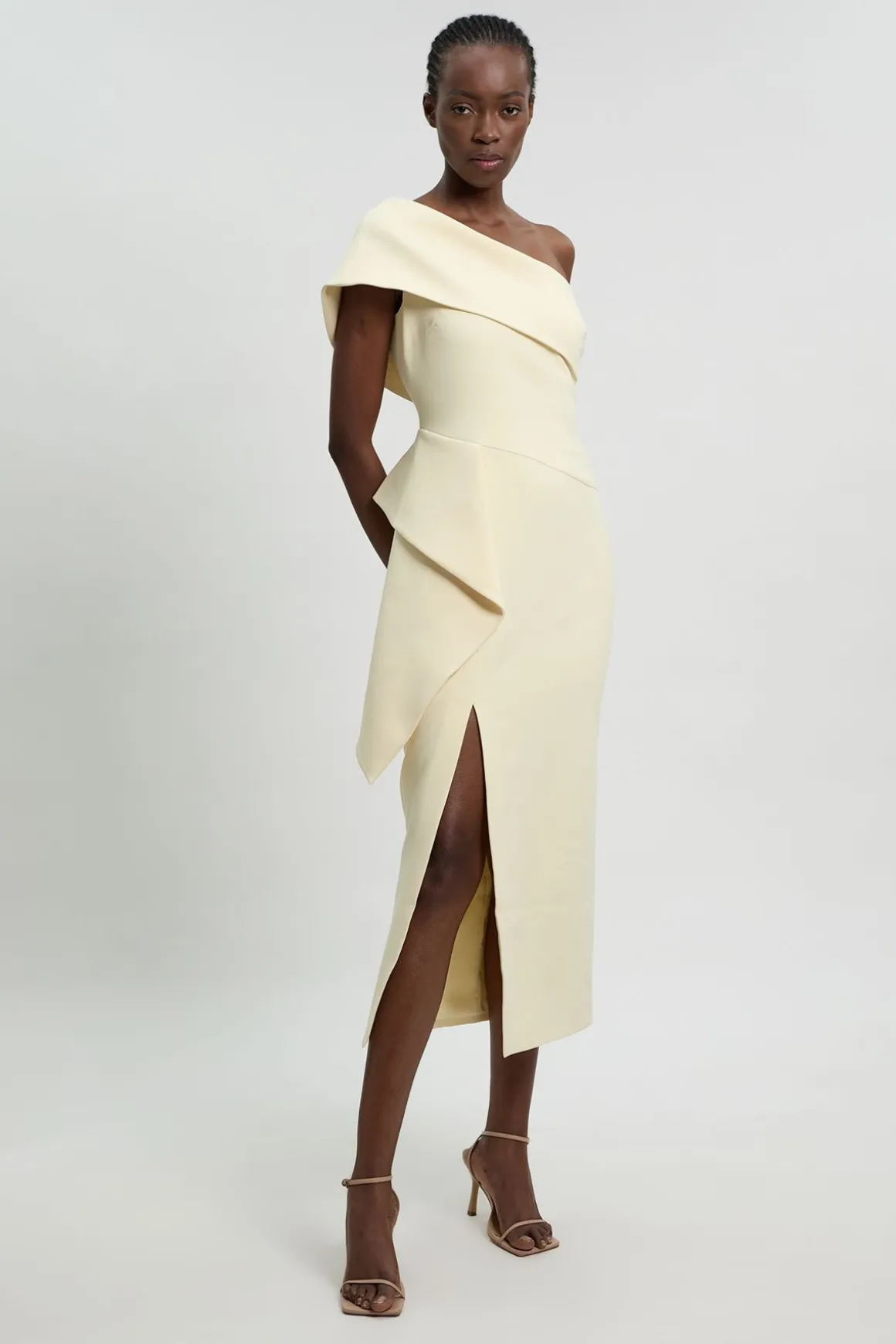 Robe Crayon Asymétrique Ajustée Avec Détail De Volant En Stretch Compact