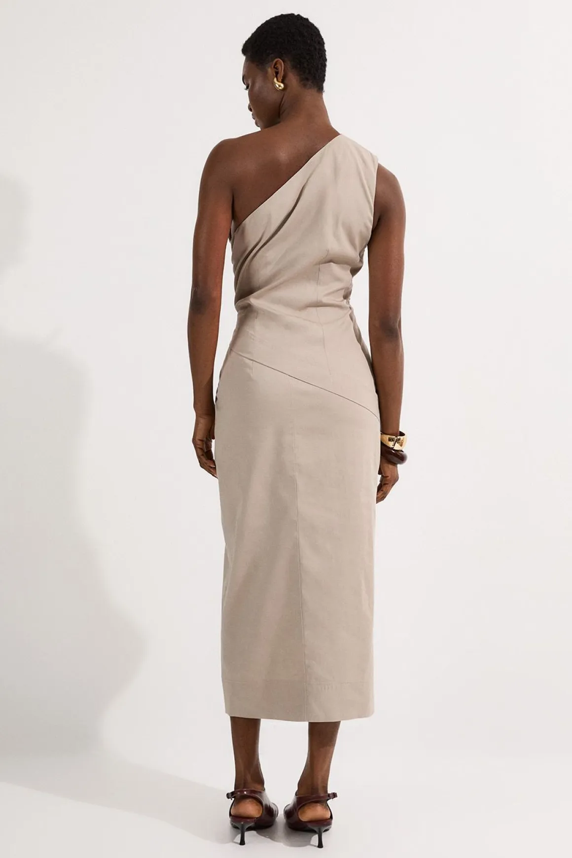 Robe crayon à drapé asymétrique en coton poli sur mesure