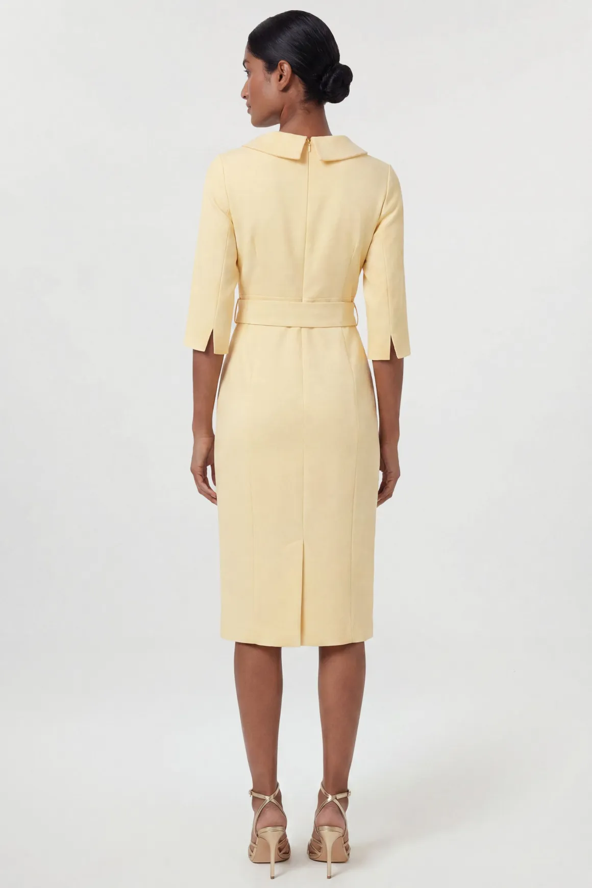 Robe Crayon Midi Ajustée À Col Roulé