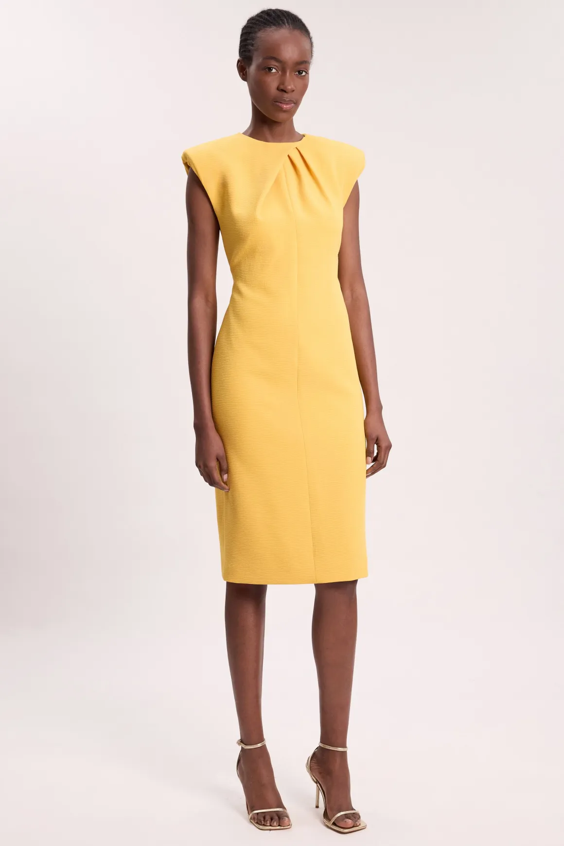 Robe Crayon Midi Ajustée Sans Manches Avec Détail D'encolure