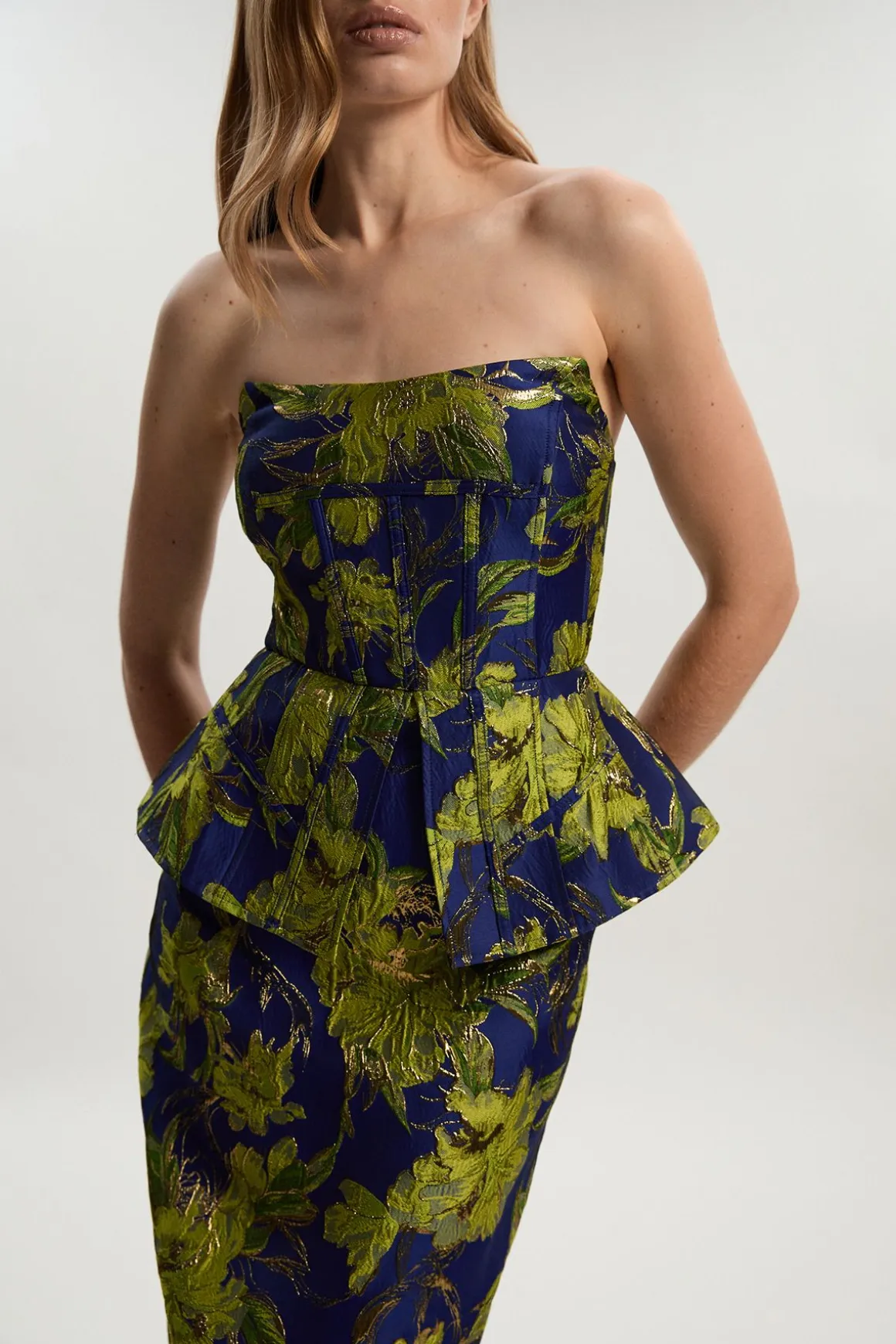 Robe Crayon Mi-Longue Ajustée à Jacquard Floral