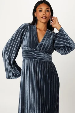 Robe Crayon Plissée en Velours à Manches Longues