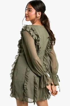 boohoo Robe décontractée en chiffon froissé à volants<Femme Robes À Manches Longues|Robes
