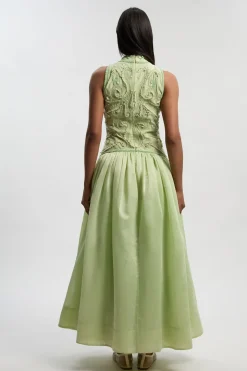 Robe De Bal En Taffetas Ornée De Broderie Cornelli