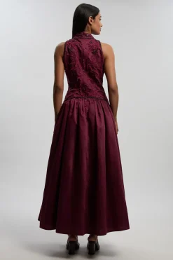 Robe De Bal En Taffetas Ornée De Broderie Cornelli