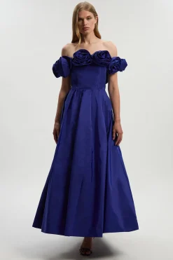 Robe De Bal Longue En Taffetas Tissé À Rosettes Dramatiques