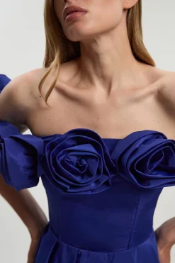 Robe De Bal Longue En Taffetas Tissé À Rosettes Dramatiques