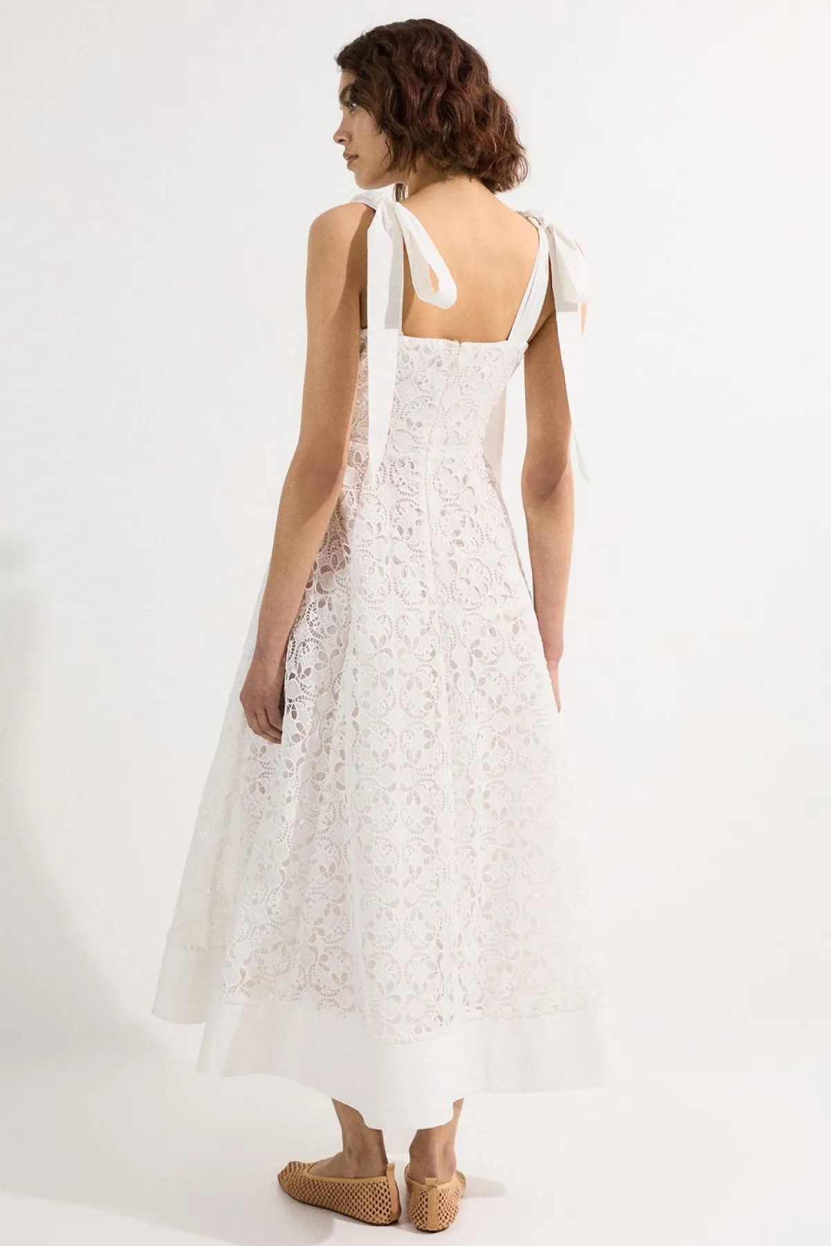 KarenMillen Robe de bal mi-longue tissée à la broderie ajourée<Femme Robes Mi-Longues|Robes Bal De Promo