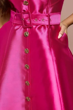 Robe de Bal Petite Boutonnée avec Ceinture