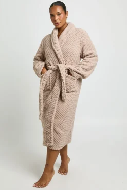 boohoo Robe De Chambre Longue En Polaire Gaufrée Grande Taille<Femme Pyjamas