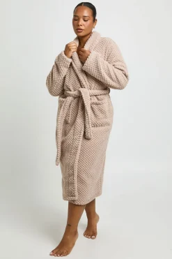 boohoo Robe De Chambre Longue En Polaire Gaufrée Grande Taille<Femme Pyjamas