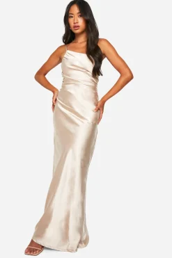 boohoo Robe de demoiselle d'honneur asymétrique<Femme Robes Demoiselles D'Honneur|Satin Et Dentelle
