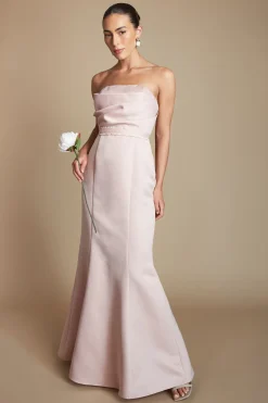 Robe De Demoiselle D'honneur Bandeau En Satin Structuré Avec Détail De Pierres Précieuses