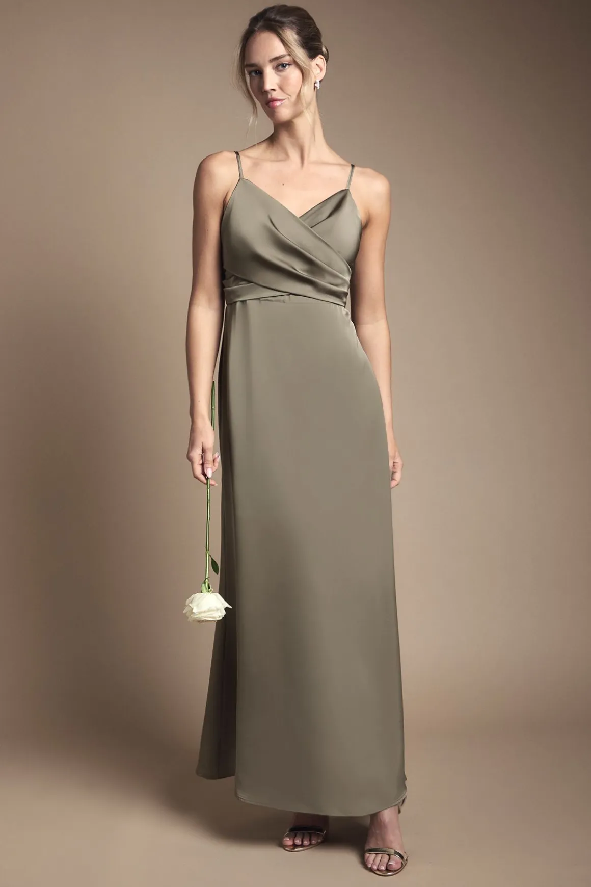 Robe de Demoiselle d'Honneur Caraco en Satin à Taille Portefeuille