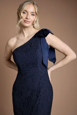 Robe de Demoiselle d'Honneur en Satin à Col Bénitier et Bretelles