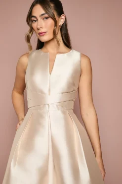 Robe de Demoiselle d'Honneur en Sergé à Encolure Crantée Ajustée et Évasée