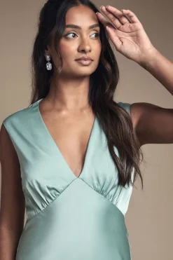 Robe de Demoiselle d'Honneur Longue en Satin avec Détail Dos Ouvert