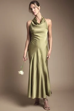 Robe de Demoiselle d'Honneur Longue en Satin à Col Bénitier et Dos Nu Petite Oasis
