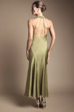Robe de Demoiselle d'Honneur Longue en Satin à Col Bénitier et Dos Nu Petite Oasis