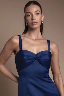 Robe de Demoiselle d'Honneur Longue à Décolleté Cœur avec Nœud Devant et Bretelles Amovibles
