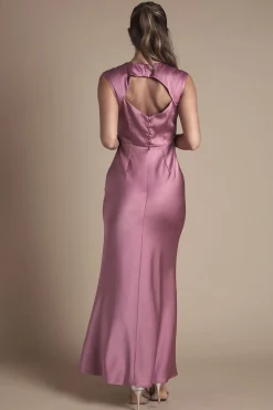 Robe De Demoiselle D'honneur Longue En Satin Rose Avec Dos Ouvert