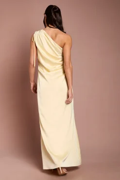 Oasis Robe De Demoiselle D'honneur Longue En Satin Jaune Beurre À Une Épaule Avec Détail Froncé Sur Le Côté<Femme Robes Demoiselles D'Honneur|Satin Et Dentelle