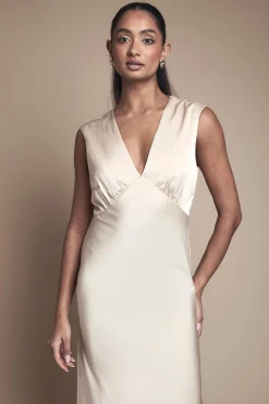 Robe De Demoiselle D'honneur Longue En Satin Champagne Avec Dos Ouvert