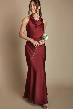 Robe De Demoiselle D'honneur Longue Satinée Col Bénitier Dos Nu Couleur Bordeaux