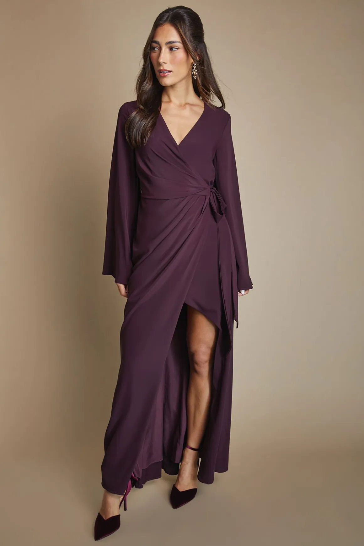 Robe de Demoiselle d'Honneur Longue en Crêpe à Manches Longues et Taille Portefeuille
