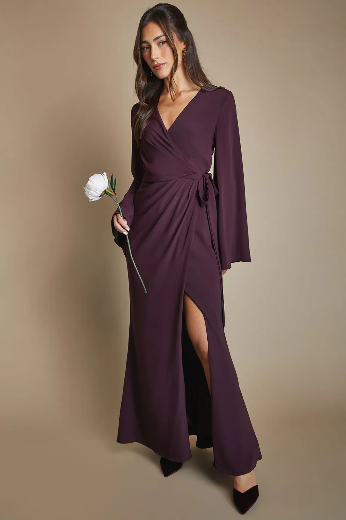 Robe de Demoiselle d'Honneur Longue en Crêpe à Manches Longues et Taille Portefeuille