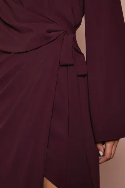 Robe de Demoiselle d'Honneur Longue en Crêpe à Manches Longues et Taille Portefeuille