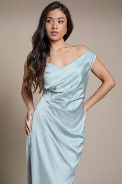 Robe De Demoiselle D'honneur Maxi Bardot En Satin Avec Détail Froncé À La Taille Petite