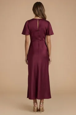 Oasis Robe De Demoiselle D'honneur Mi-longue En Satin Bordeaux À Détail Torsadé Devant Et Manches Papillon<Femme Robes Demoiselles D'Honneur|Robes Mi-Longues
