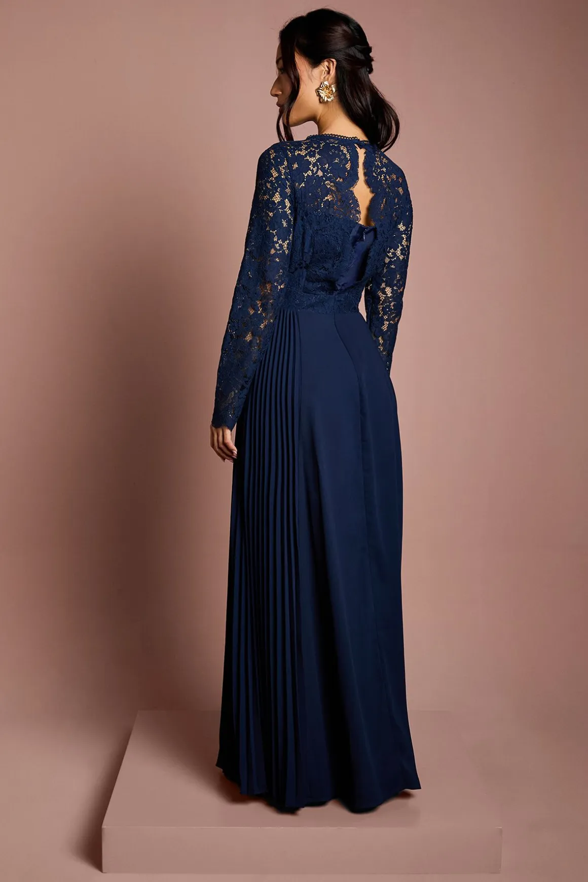 Robe de Demoiselle d'Honneur à Manches en Dentelle avec Détails Plissés