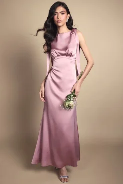 Robe De Demoiselle D'honneur Maxi En Satin Coast Honoured Sans Manches À Col Haut Et Épaules Nouées