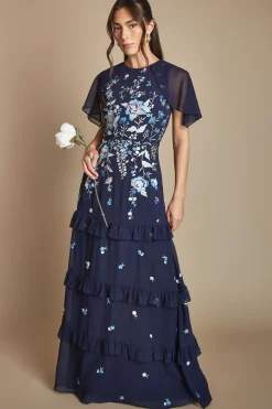 Robe De Demoiselle D'honneur À Volants Avec Cape Fleurie Brodée Et Traîne