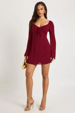 Robe de laitière avec détail de bonnet en dentelle
