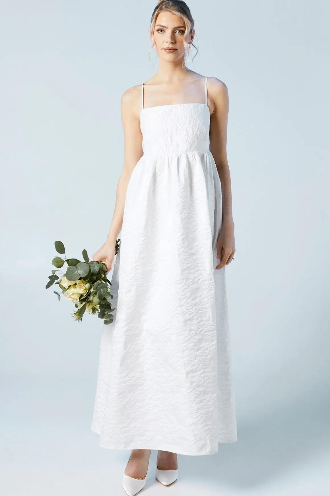 Robe de Mariée Babydoll à Bretelles Fines en Jacquard