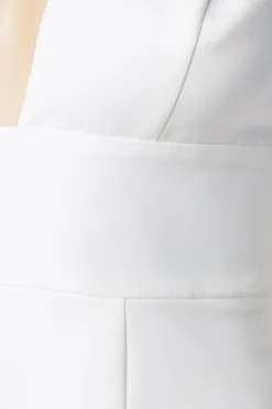Robe de Mariée Coast Honoured à Décolleté Plongeant en Satin Structuré avec Nœud au Dos