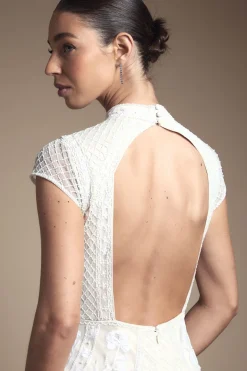 Robe de Mariée Coast Honoured à Manches Courtes avec Perles et Ornements et Silhouette Sirène