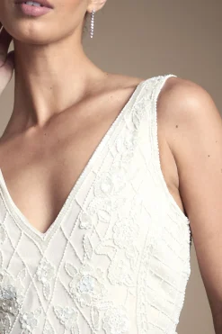 Robe de Mariée Coast Ornée à Décolleté Plongeant Florale Vintage