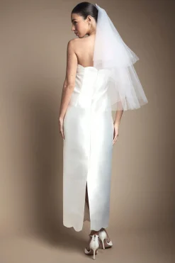 Robe de Mariée Colonne en Sergé avec Détail Festonné