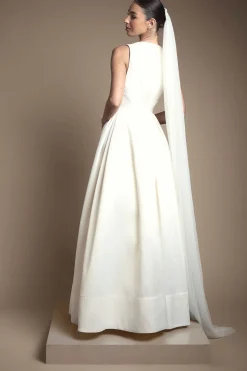 Robe de Mariée à Corsage et Jupe Ample
