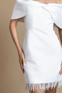 Robe De Mariée Courte Avec Détail Nœud Et Finitions Perlées