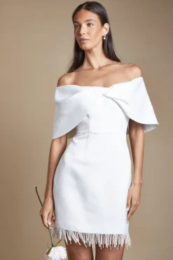Robe De Mariée Courte Avec Détail Nœud Et Finitions Perlées