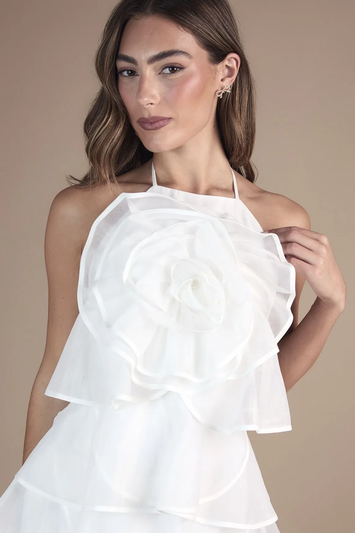 Robe de Mariée Courte à Col Halter avec Détails Corsage et Superpositions