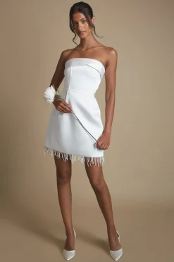 Robe De Mariée Courte En Satin Sans Bretelles Avec Bordure De Perles À L'ourlet Pour Petite Taille