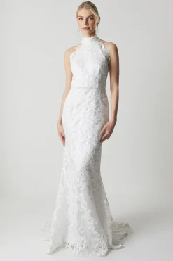 Robe de Mariée en Dentelle Brodée à Col Montant Avec Traîne